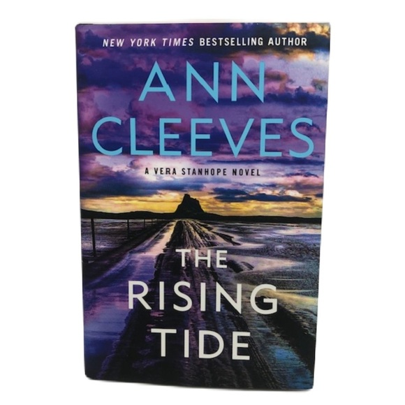 The Rising Tide Ann Cleeves A Vera Stanhope Novel Fiction Hardback Book - Picture 1 of 13